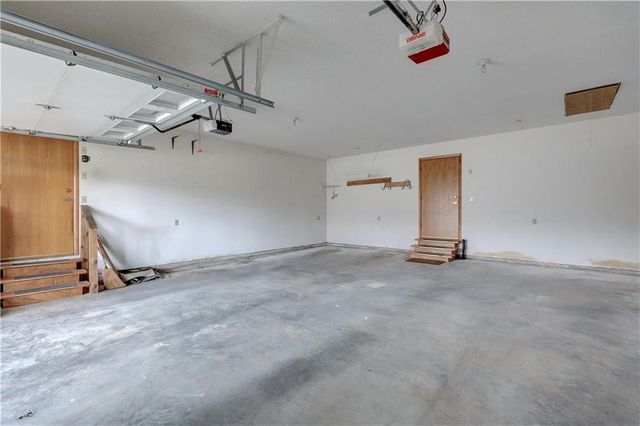 2908 Woodgate Drive, Pittsburg, KS 66762