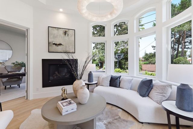 3990 Laguna Avenue, Palo Alto, CA 94306