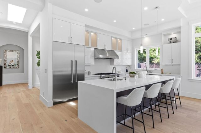 3990 Laguna Avenue, Palo Alto, CA 94306
