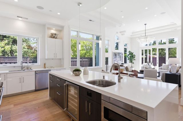 3990 Laguna Avenue, Palo Alto, CA 94306