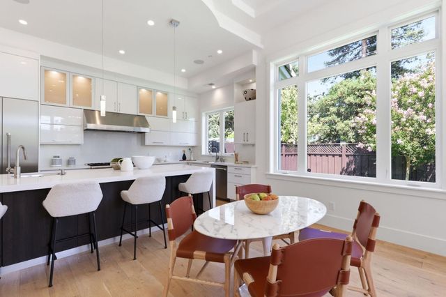 3990 Laguna Avenue, Palo Alto, CA 94306