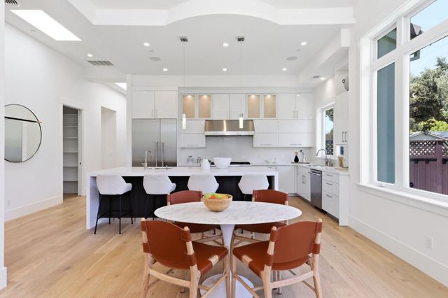 3990 Laguna Avenue, Palo Alto, CA 94306
