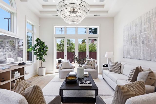 3990 Laguna Avenue, Palo Alto, CA 94306