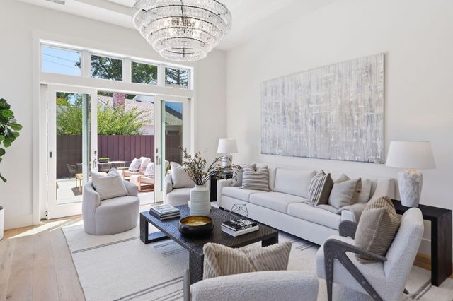 3990 Laguna Avenue, Palo Alto, CA 94306