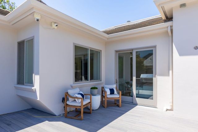 3990 Laguna Avenue, Palo Alto, CA 94306