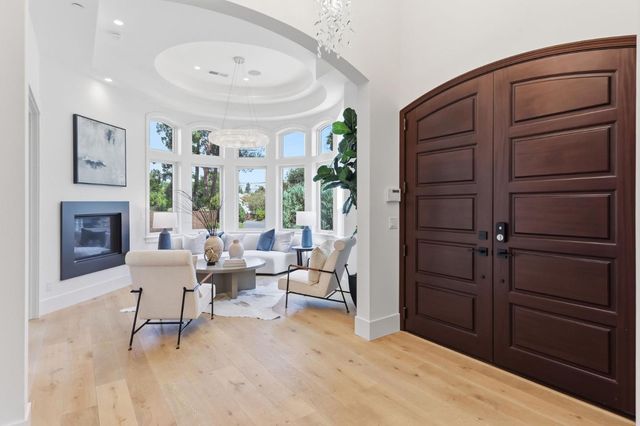 3990 Laguna Avenue, Palo Alto, CA 94306