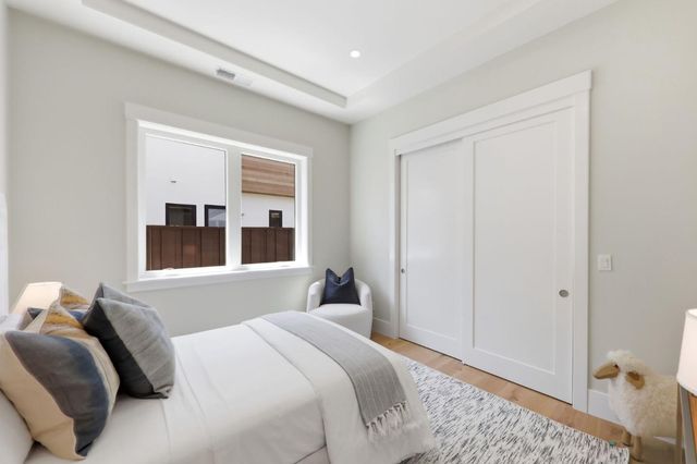 3990 Laguna Avenue, Palo Alto, CA 94306