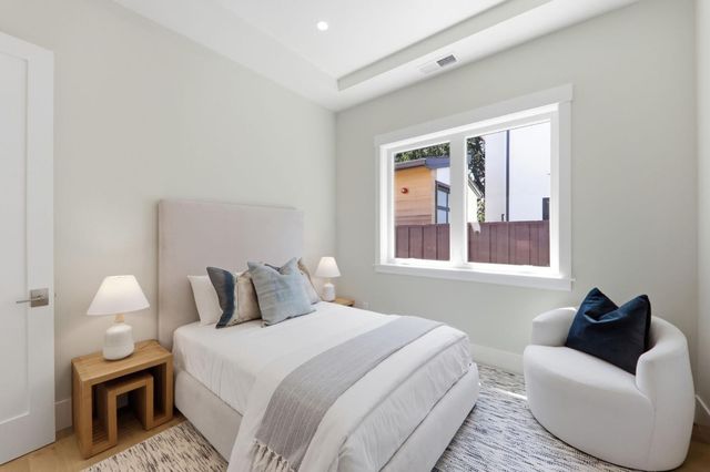 3990 Laguna Avenue, Palo Alto, CA 94306