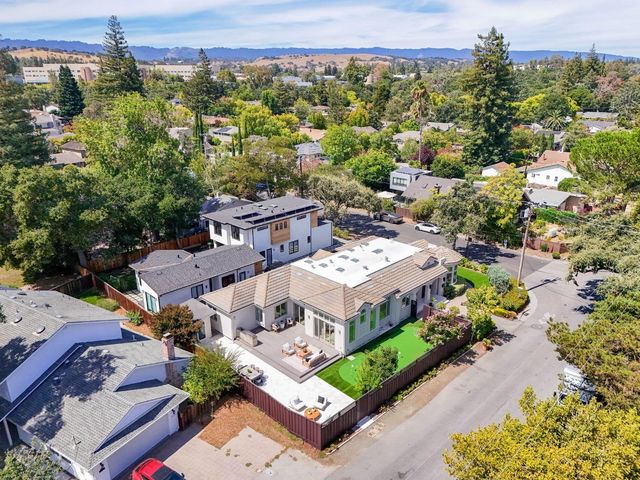 3990 Laguna Avenue, Palo Alto, CA 94306