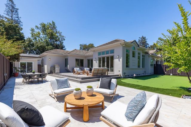 3990 Laguna Avenue, Palo Alto, CA 94306