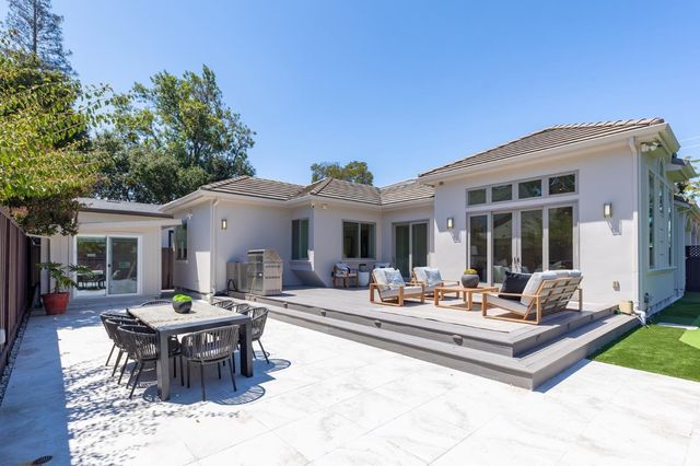 3990 Laguna Avenue, Palo Alto, CA 94306