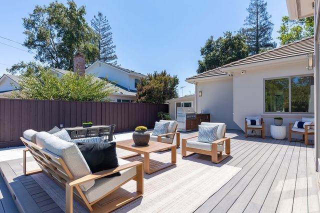 3990 Laguna Avenue, Palo Alto, CA 94306
