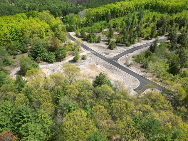 8910 Hemlock Hill Drive, Traverse City, MI 49685