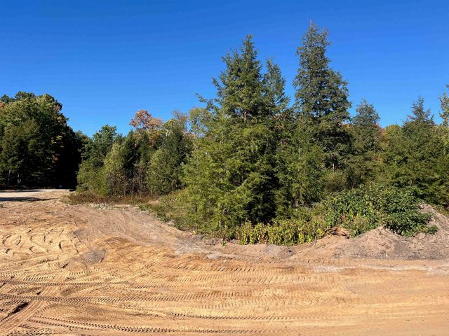 8910 Hemlock Hill Drive, Traverse City, MI 49685