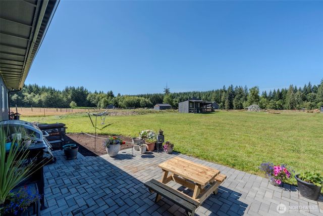 819 Middle Fork Road, Onalaska, WA 98570