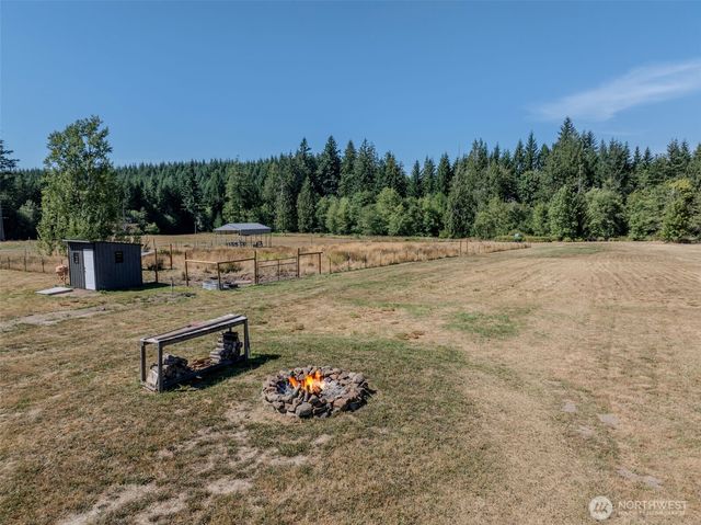 819 Middle Fork Road, Onalaska, WA 98570