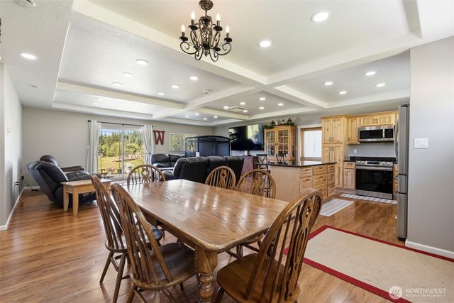819 Middle Fork Road, Onalaska, WA 98570