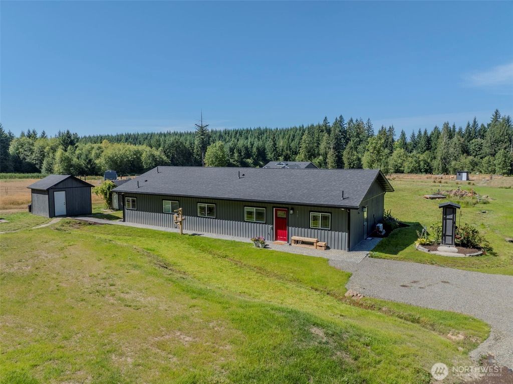 819 Middle Fork Road, Onalaska, WA 98570