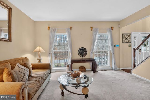 7059 CALVERT DR, Elkridge, MD 21075