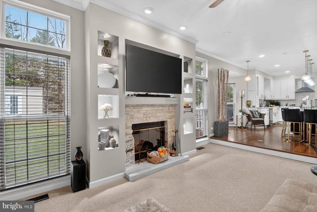 7059 CALVERT DR, Elkridge, MD 21075