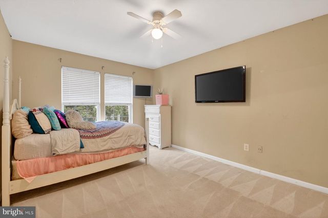 7059 CALVERT DR, Elkridge, MD 21075