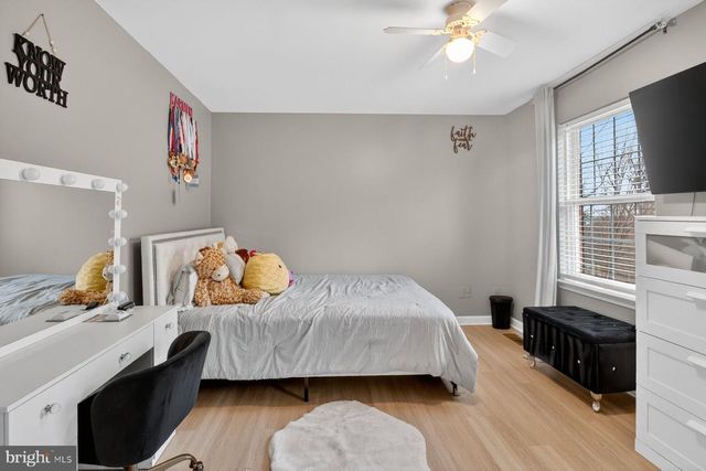 7059 CALVERT DR, Elkridge, MD 21075