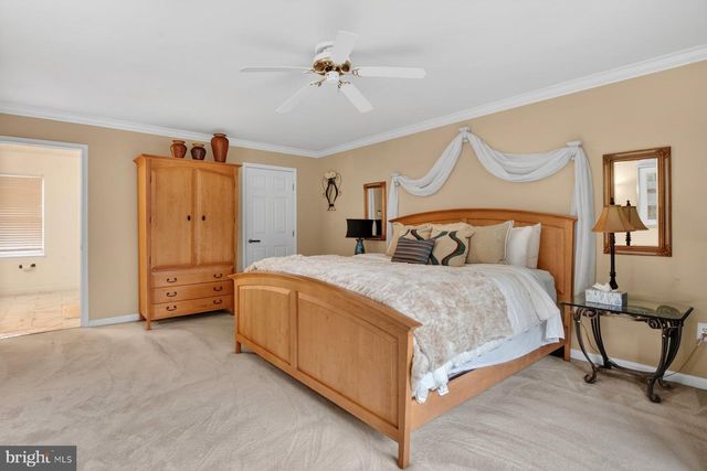 7059 CALVERT DR, Elkridge, MD 21075