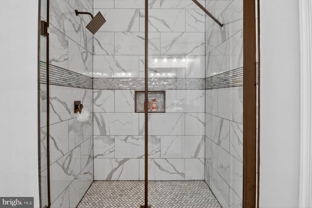 7059 CALVERT DR, Elkridge, MD 21075