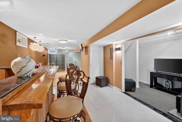 7059 CALVERT DR, Elkridge, MD 21075