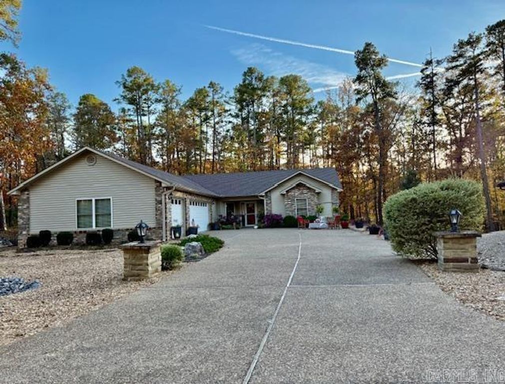 3 Belleza Place, Hot Springs Village, AR 71909