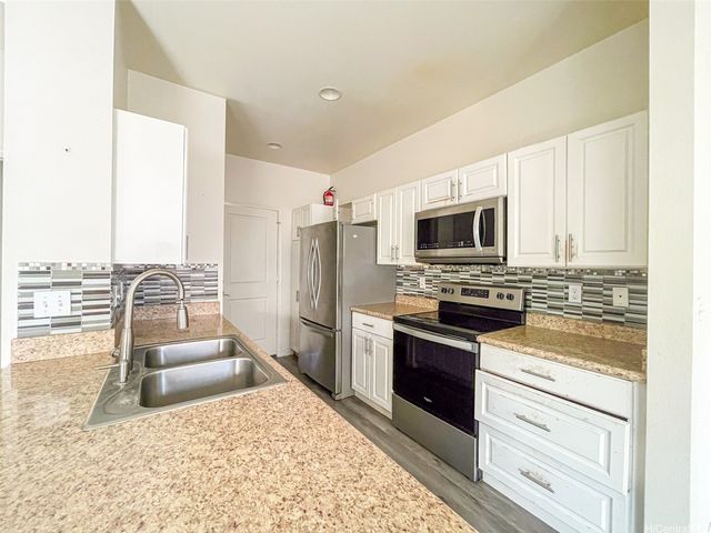 91-1001 Keaunui Drive 111, Ewa Beach, HI 96706