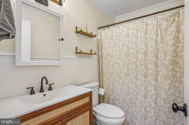 1217 PINE AVE, Shady Side, MD 20764
