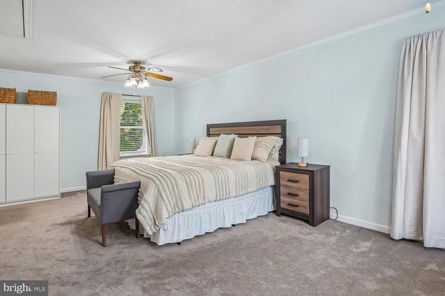 1217 PINE AVE, Shady Side, MD 20764