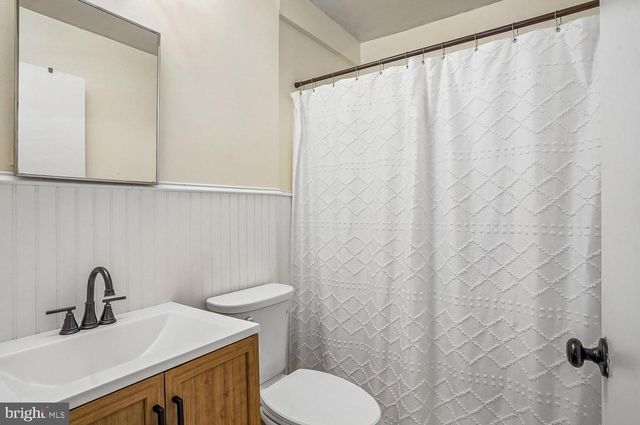 1217 PINE AVE, Shady Side, MD 20764