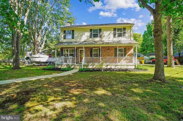 1217 PINE AVE, Shady Side, MD 20764