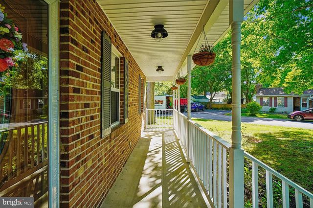 1217 PINE AVE, Shady Side, MD 20764