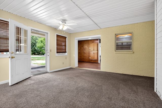 1372 Jamestown Hwy, Livingston, TN 38570