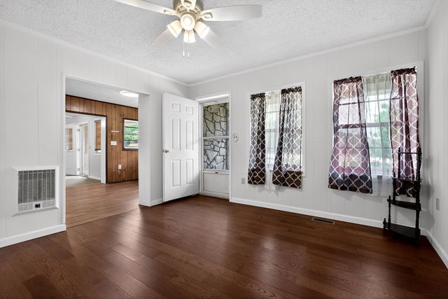 1372 Jamestown Hwy, Livingston, TN 38570