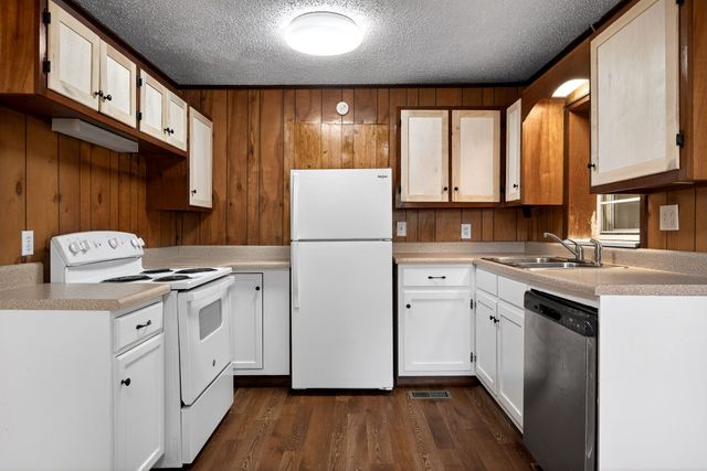 1372 Jamestown Hwy, Livingston, TN 38570