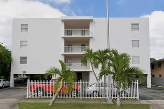 1095 W 77th Street 210, Hialeah, FL 33014