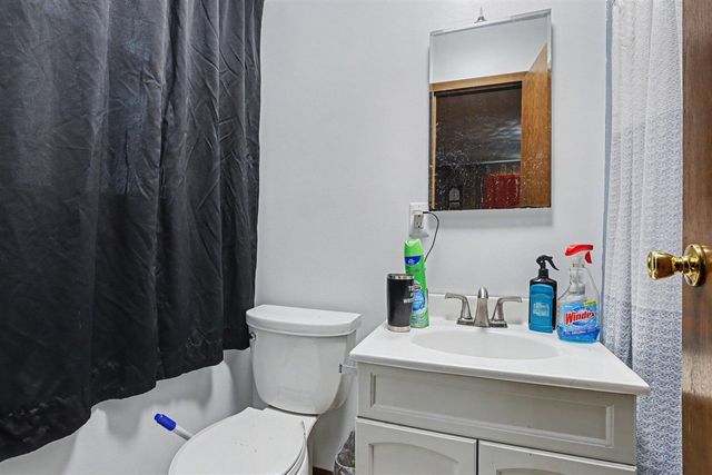 11091 W Drive, Bellevue, MI 49021