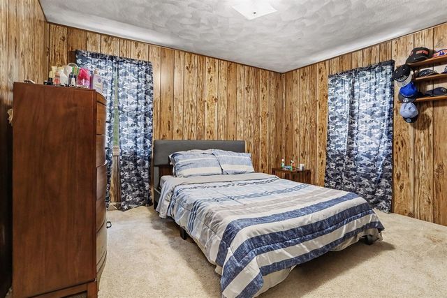 11091 W Drive, Bellevue, MI 49021