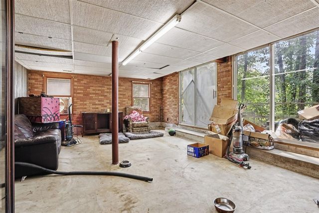 11091 W Drive, Bellevue, MI 49021