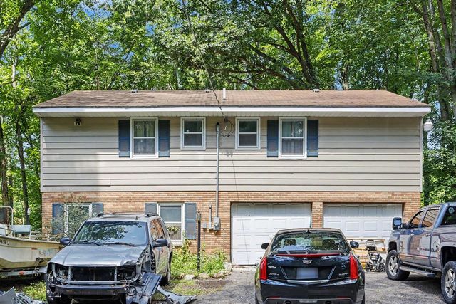 11091 W Drive, Bellevue, MI 49021
