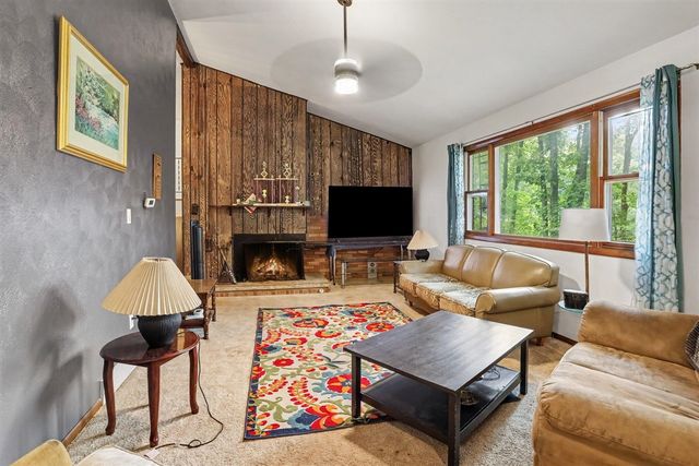 11091 W Drive, Bellevue, MI 49021