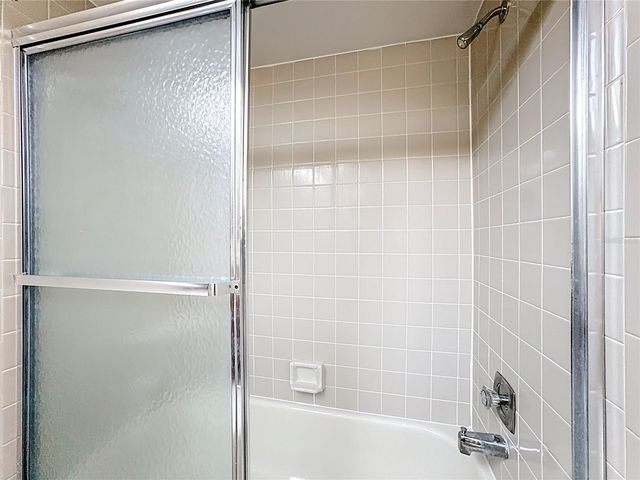 2 ESCONDIDO CIRCLE 190, Altamonte Springs, FL 32701