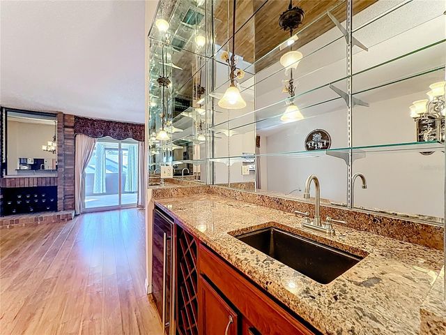 2 ESCONDIDO CIRCLE 190, Altamonte Springs, FL 32701