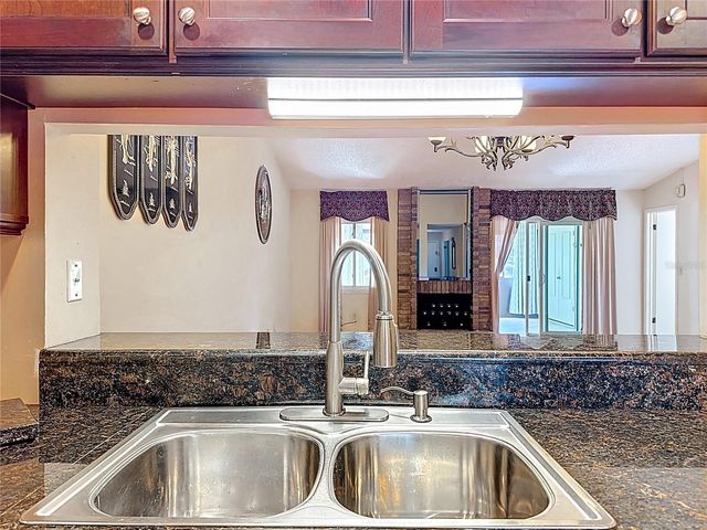 2 ESCONDIDO CIRCLE 190, Altamonte Springs, FL 32701