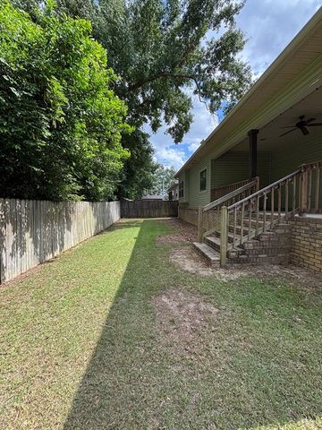 102 Gwinnett Place, Dothan, AL 36301