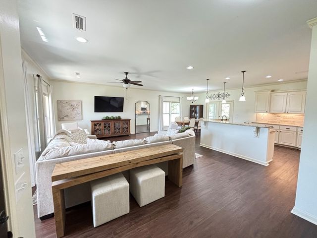 102 Gwinnett Place, Dothan, AL 36301